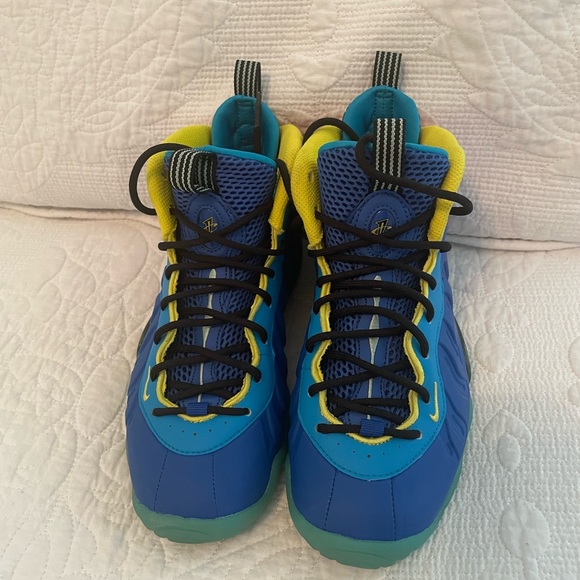 Nike Boys Foamposites - Picture 2 of 3